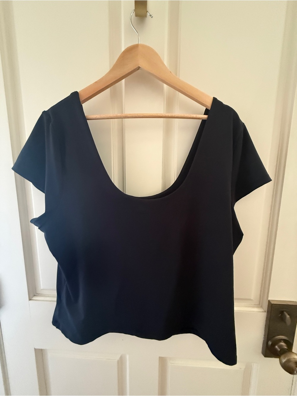 Black Scoop Neck Women's Crop Top
